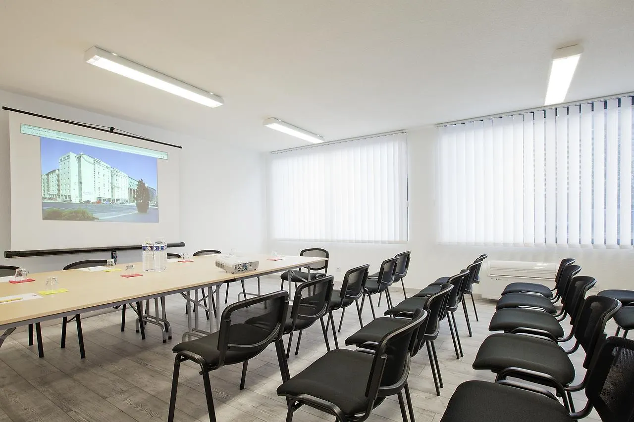 ** Apartahotel Séjours&Affaires Lyon Saint-Nicolas Francia